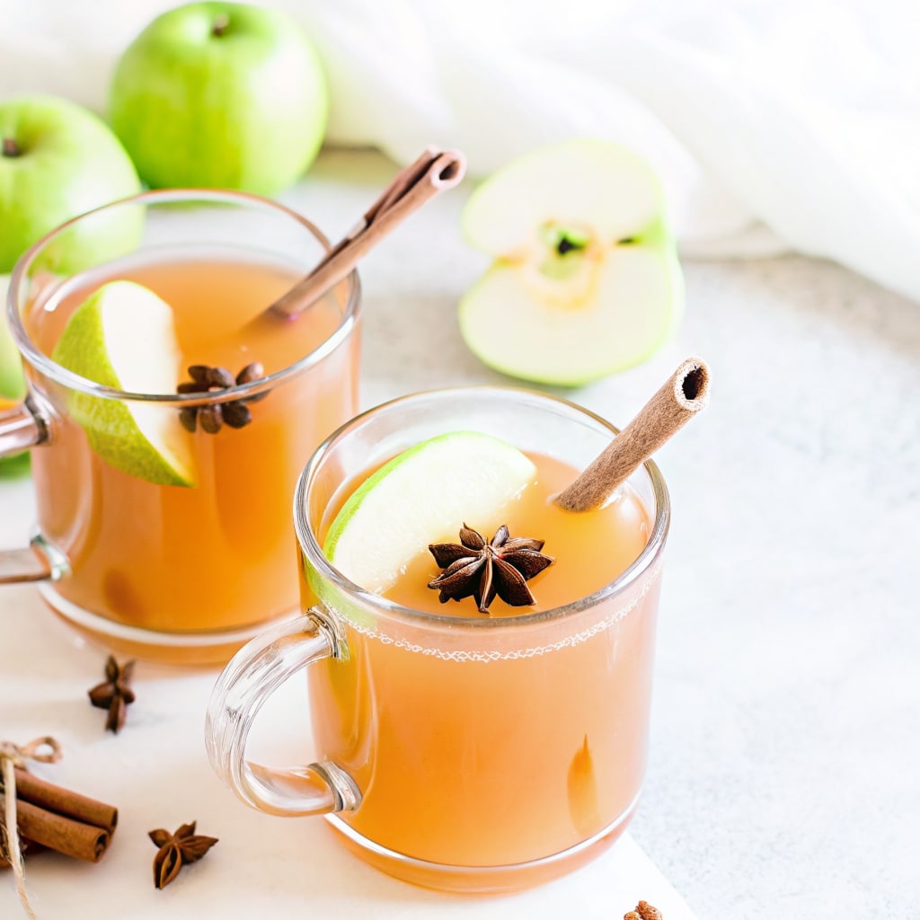 Apple Peel Tea – A Warm, Healthy, Zero-Waste Cup of Joy