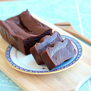 Tokyo Gateau Recipe with crackled top